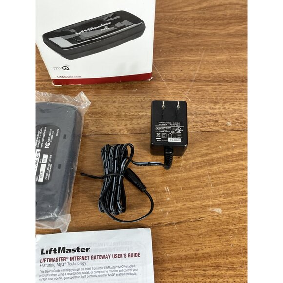 Liftmaster 828LM Internet Gateway Smartphone Control MyQ - Picture 8 of 10